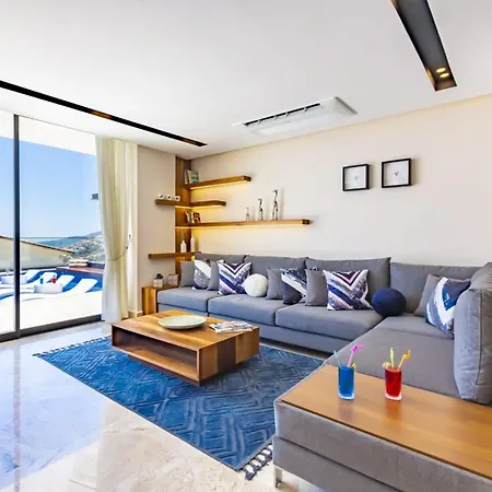 Luxurious 3 Bedroom In Breathtaking Kas, Turkey
