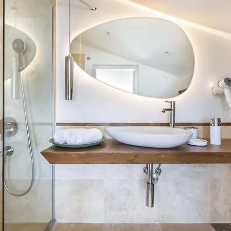 Villa Luxurious 3 Bed Located In Kasantalya Turkey With Private Pool And Gym Kalkan