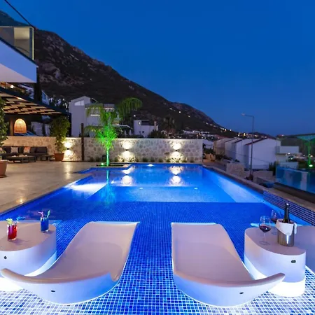 Luxurious 3 Bed Located In Kasantalya Turkey With Private Pool And Gym * Kalkan