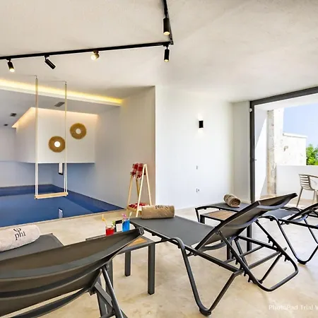Luxurious 3 Bed Located In Kasantalya Turkey With Private Pool And Gym Villa *