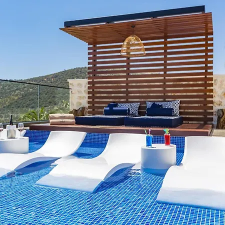 Luxurious 3 Bed Located In Kasantalya Turkey With Private Pool And Gym *