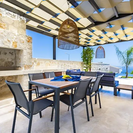 Luxurious 3 Bedroom In Breathtaking Kas, Turkey *