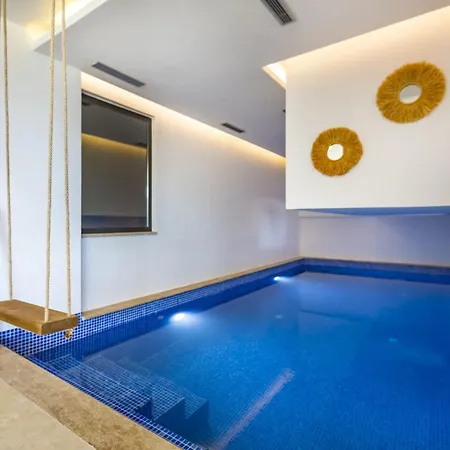 Luxurious 3 Bed Located In Kasantalya Turkey With Private Pool And Gym