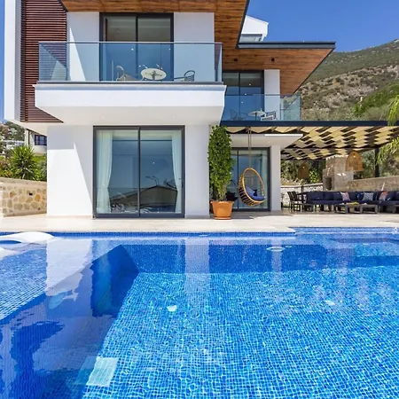Villa Luxurious 3 Bed Located In Kasantalya Turkey With Private Pool And Gym *